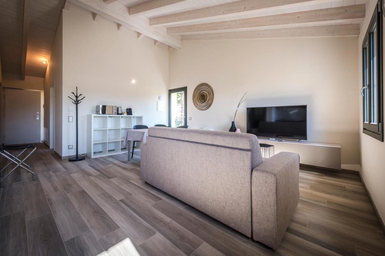Lugano Suites Gravesano Buitenkant foto